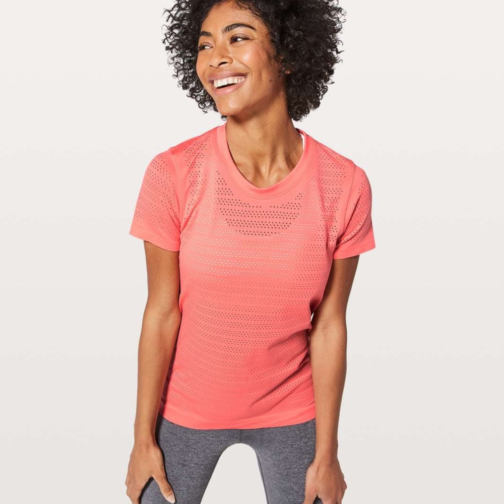 Lululemon short sleeve shirt